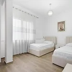 Enles Garden - Apartamento Golem (Tirana)