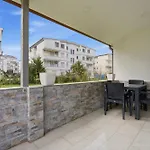 Apartamento Enles Garden - *