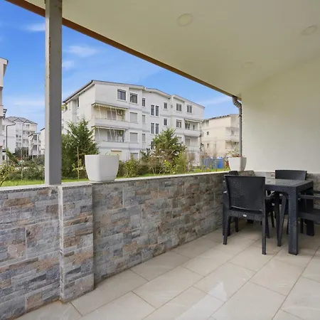 Appartement Enles Garden - *
