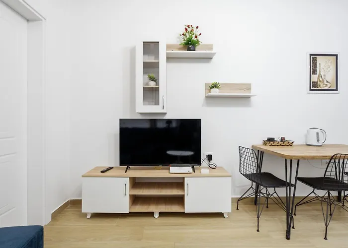 Enles Garden - *
