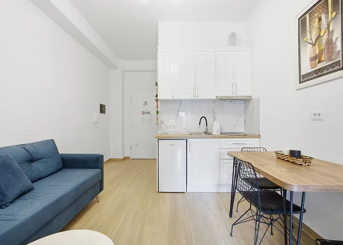 Enles Garden - Апартаменты Голем