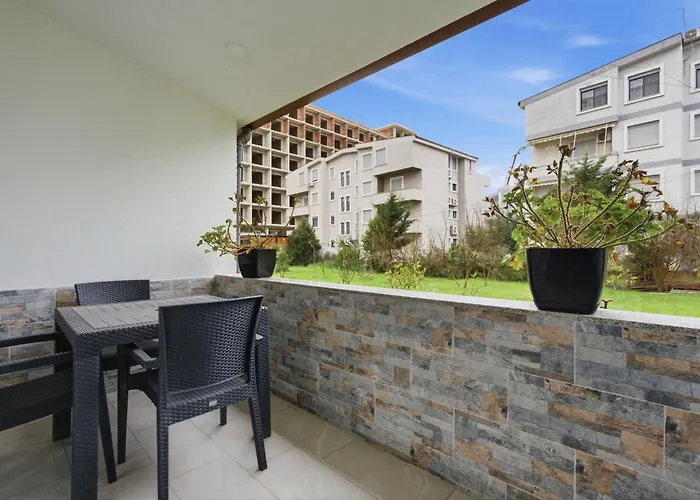 Enles Garden - *