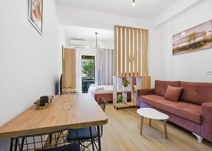 Enles Garden - Апартаменты Голем