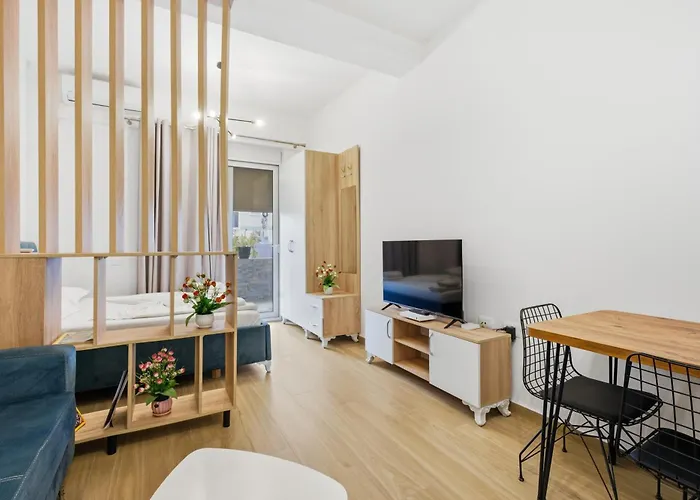 Апартаменты Enles Garden - *